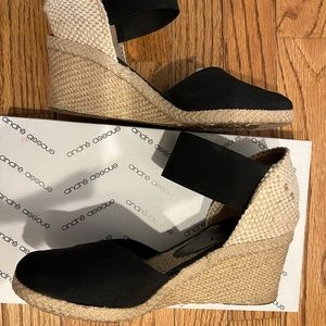 Andre Assous espadrille wedge shoes